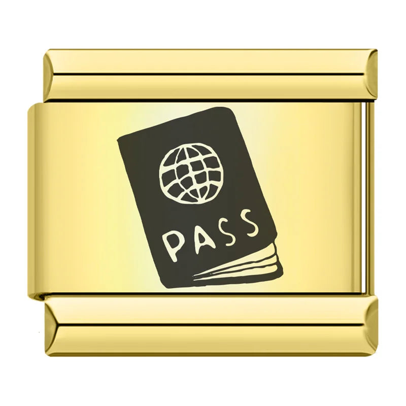 Charm Passaporte Gold