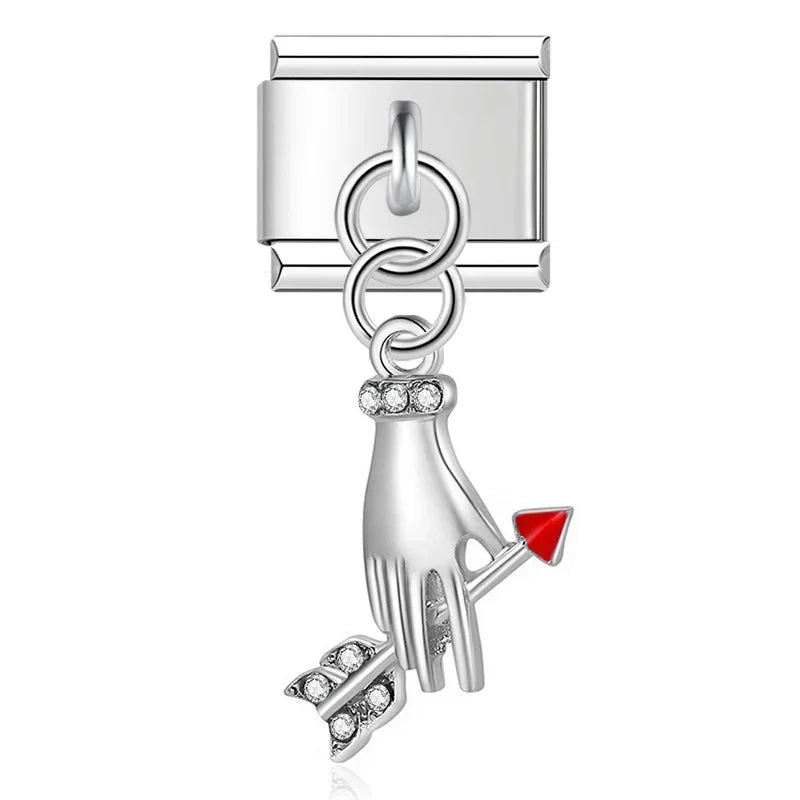 Charm Pendant Mão com Flecha Prata