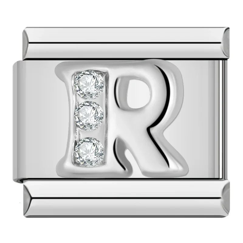 Charms Letras A Até Z com Detalhe de brilhante Prata